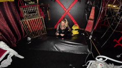Queen_of_BDSM: Последняя остановка! Теперь тебя пылесосили!