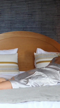 Amadora loira madura esposa gosta de massagem e sexo
