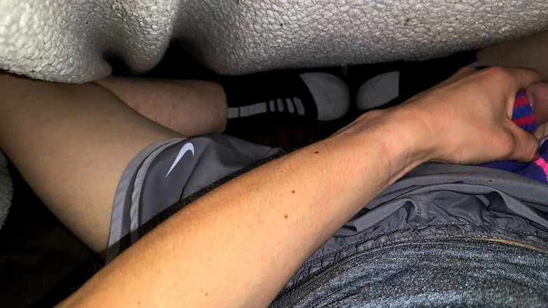 Michael Moore: कपड़े पहने हुए मेरी सौतेली बहनों नाइके मोज़े पर वीर्य