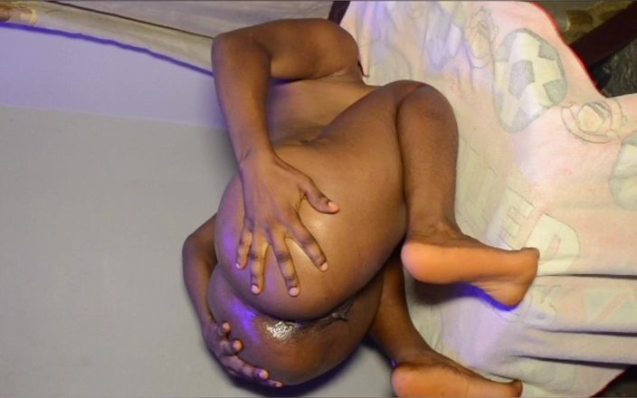 Brison love: Fucked Her Booty Hole for Launch