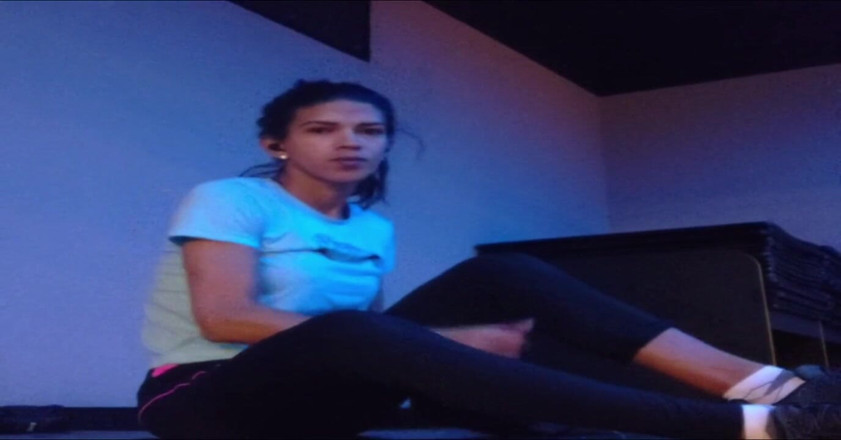 Tsdanisantos1: Hola, aparecí para ti, iai ya se burló de mí...