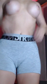 Hot Big Butt Brunette Trying Gym Clothes