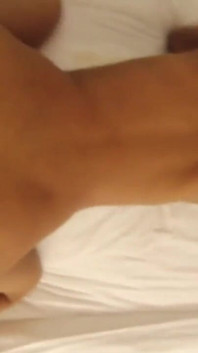 AsianSexDiary pinay dal seno vivace prende in carico di un cazzo straniero