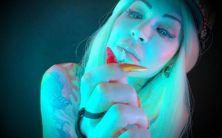 The Destruction of a Tiny Captive - Giantess, Executrix (Baal Eldritch)