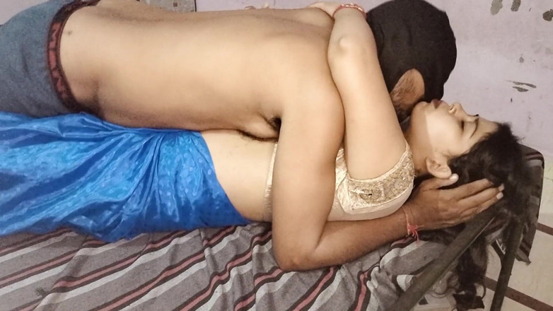 Sexy Girlfriend Girl: Enteada quer meu pau grande com beijos (áudio hindi)