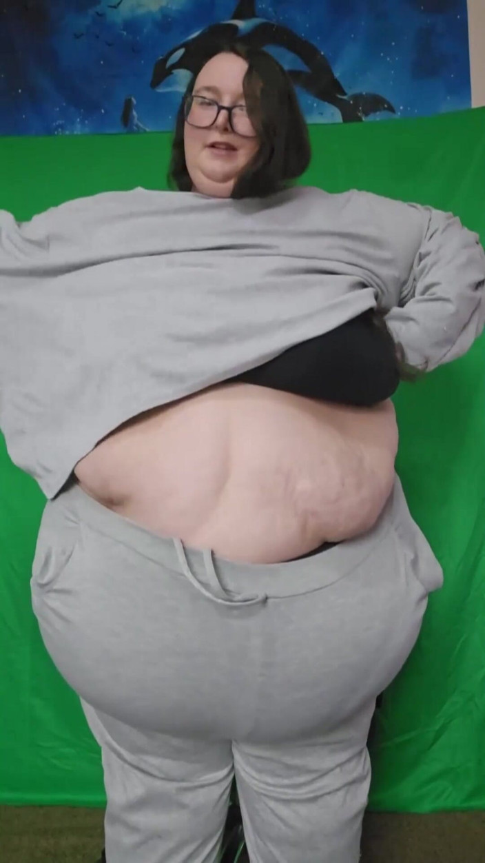 SSBBWLadyBrads: Fat SSBBW Goddess Clothes Try on