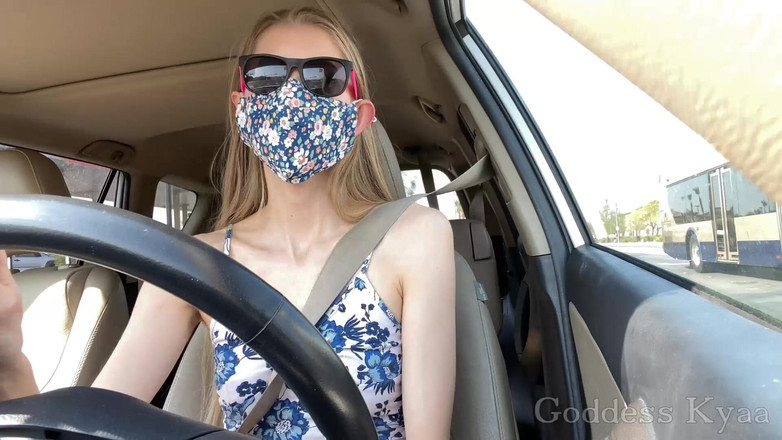 Kyaa Chimera: Поклоніння спітнілим водінням під пахвами