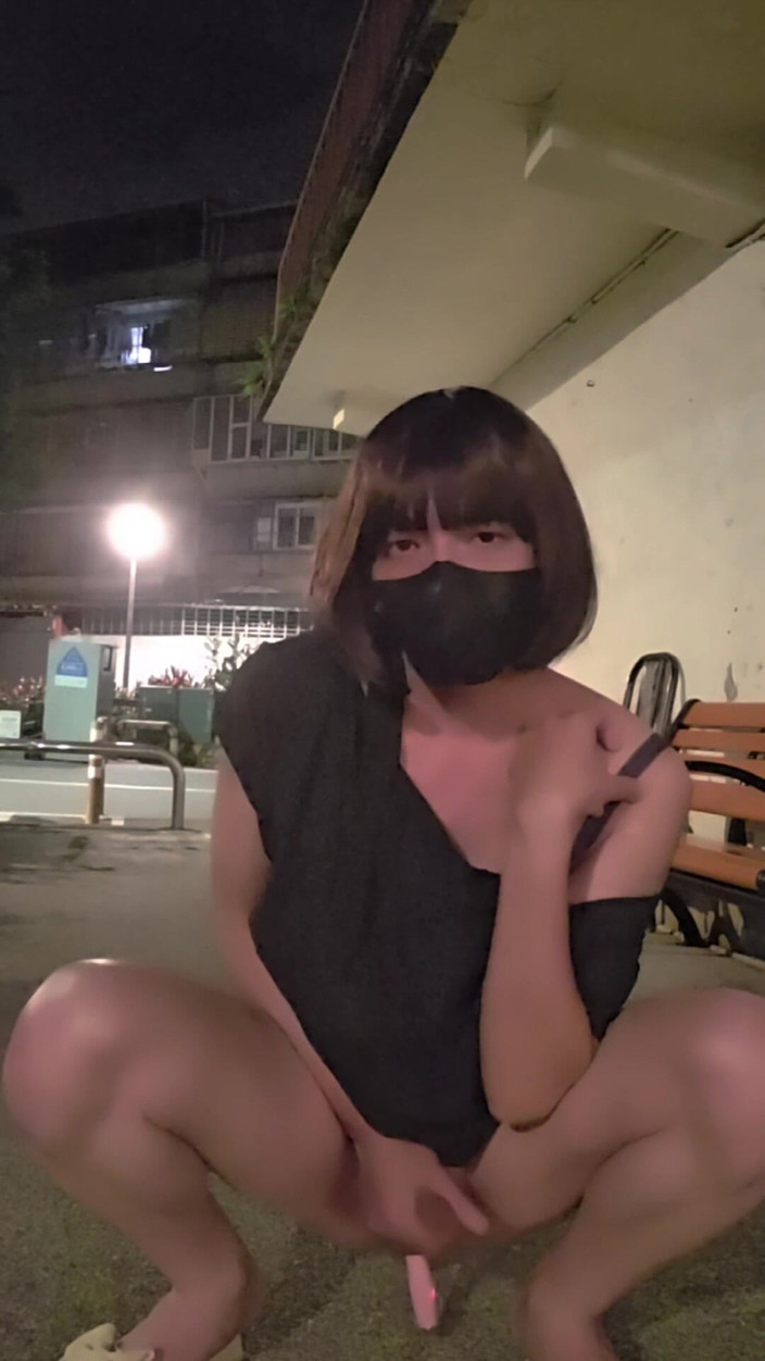 Taiwancdgirl: Het pseudo-meisje Tingxuan droeg alleen een sexy jurk en masturbeerde...