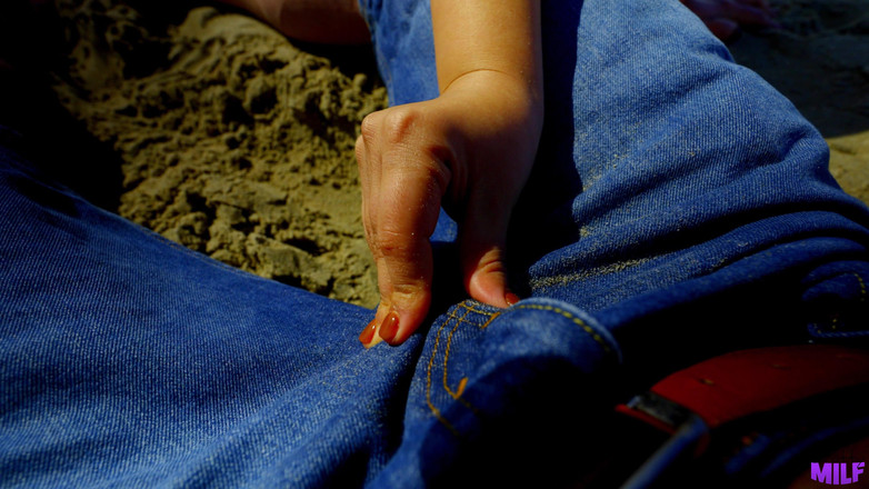 BrattyMilf: Ma belle-mère reçoit plus que Sand dans sa fraction - S6 :...