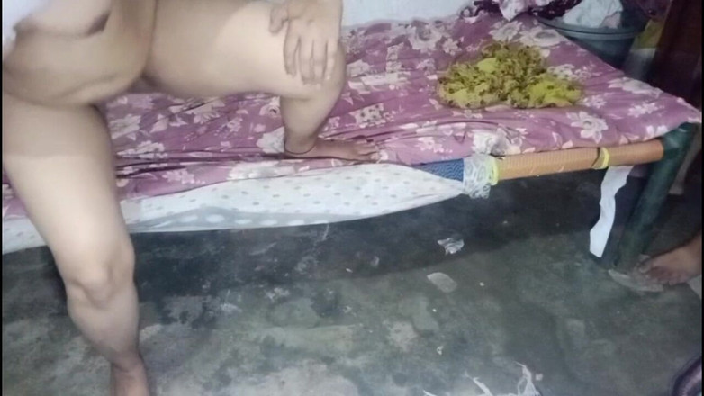 RIMSHA: Une institutrice indienne sexy baise avec le principe