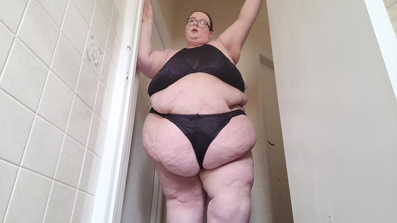 SSBBWLadyBrads: Şişman obez striptizcin