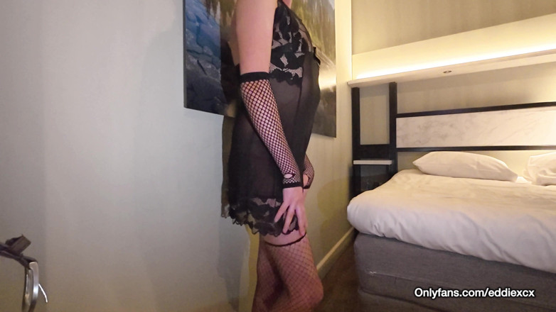 eddiexcxc: Model femboy untuk ayah tirinya