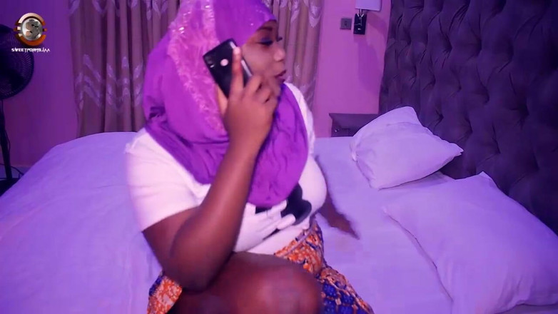 Tusweet9ja: BBW-ehefrau mit dickem und dickem arsch im hijab betrügt ihren...