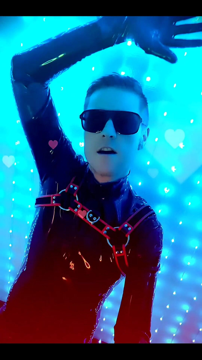 Roman Heart: Video Clip Outtake