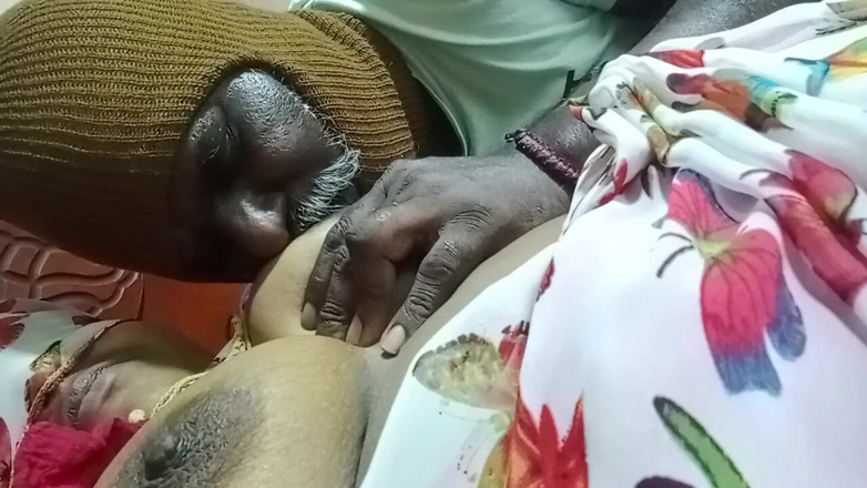 Tamil Anti Uma: Zabawa z Desi Bhabhi