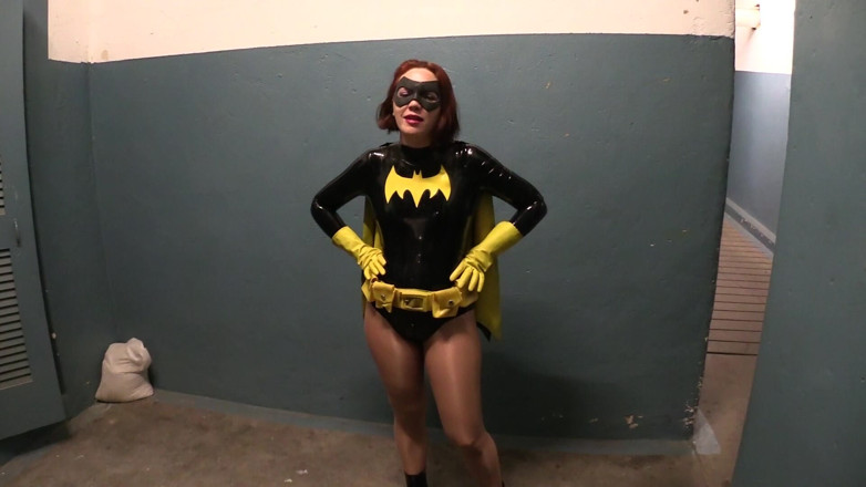Evangelines Fetish: Pobicie niewoli Batgirl