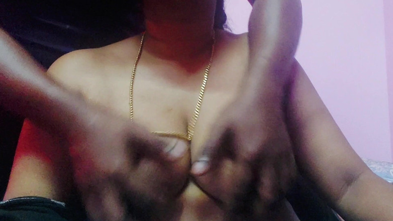 Desi Mohini: Дезі мачуха Мохіні романує ідеальну мамку з цицьками