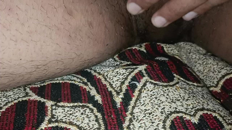 LovedSunsine1990: मेरी पत्नी घर पर नहीं है