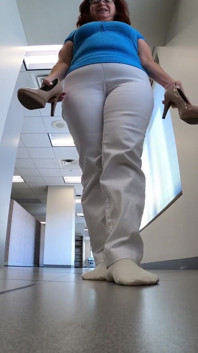 Giantess Finds You in the Office