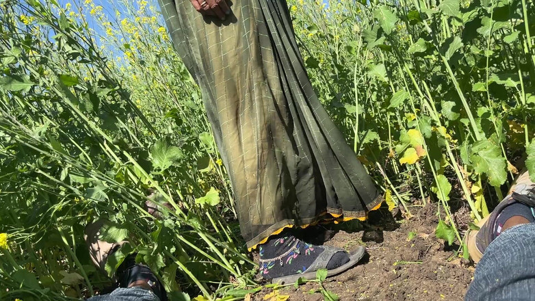 Ritu: Video lengkap adik tiri lagi asik sama abang tirinya di...