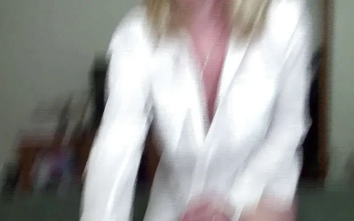 Carol Cox - The Original Internet Porn Star: Zralá Carol Cox s mladým fanouškem