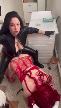 Başını tuvalete sokup Pegging