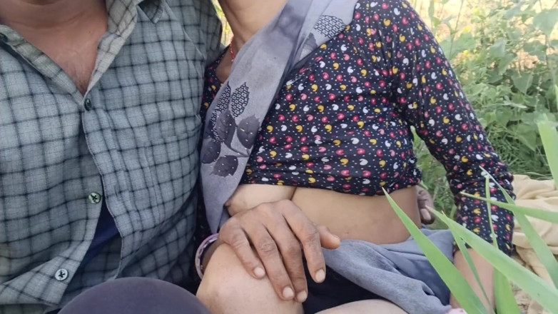 seema: Hindi Mai cunhada foi para a fazenda para tomar forragem...
