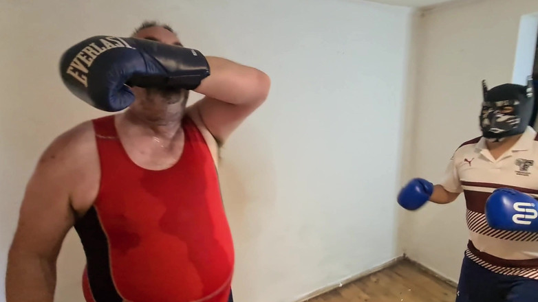 Punchbagplz: Srebrny ojczym bokser kontra heterofighter - brudne upały w boksie
