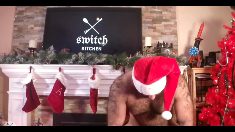 Lobo: ¡Feliz Navidad a todos! 