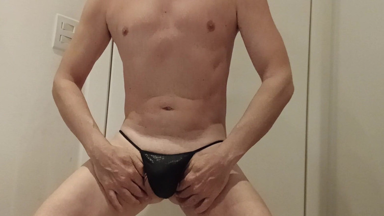 Alan Long: Yine götüne sokuyor!