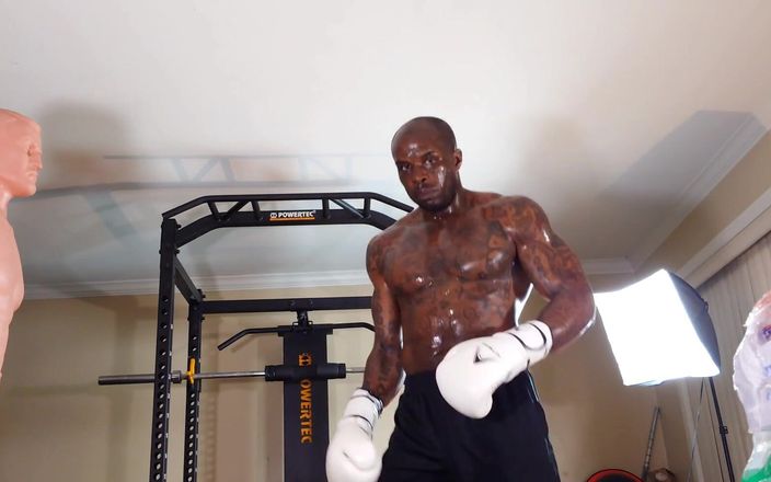 Hallelujah Johnson: Boxerské cvičení Pomocí plyometrického tréninku vyvíjí efektivní řízení a výrobu pracovníků...