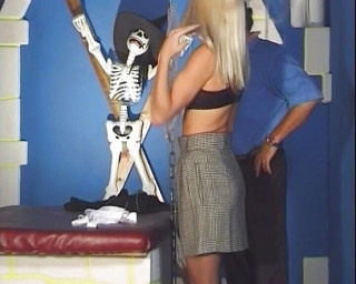 Filles Francaises: Beautiful French Lady with Blonde Hair Enjoy Eating Cum After...