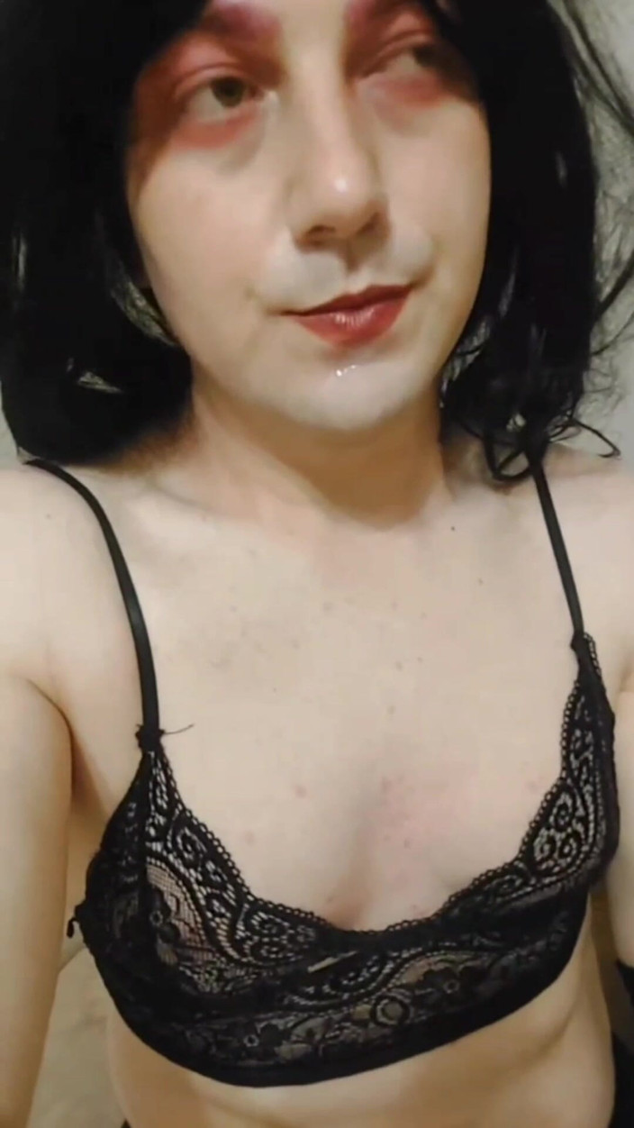 Kitty_Cross: 흑형 대물 과 섹스하는 백인 고딕 소녀
