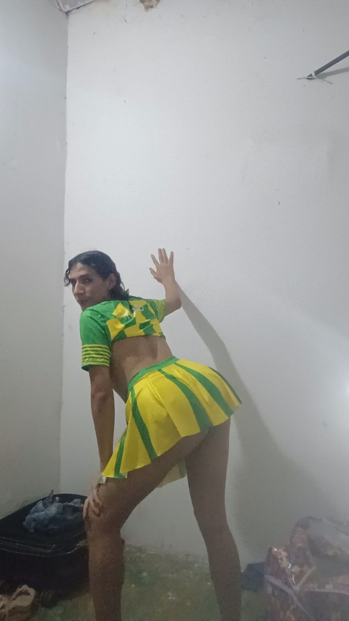 Femboy from Colombia: Orang-orang baik memberikan segalanya di sini