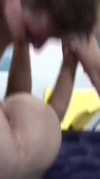 Video eksklusif bareback: pasangan seksi pria sange suka banget di-anal