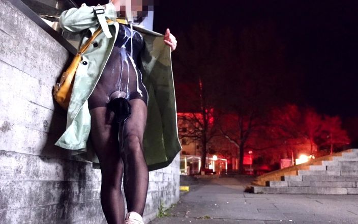 Loreley add: Crossdresser v těle s Penisleeve- Špinavý