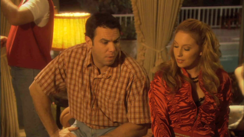 Hot Girlz: Seductive slut fucks in the restaurant with big cock guy