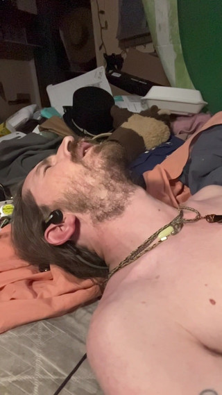 S.A.M.: Yüze boşalma Ish