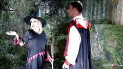 Full porn collection: MILF blonde seksi Gina dikongkek dua lelaki dalam main peranan...