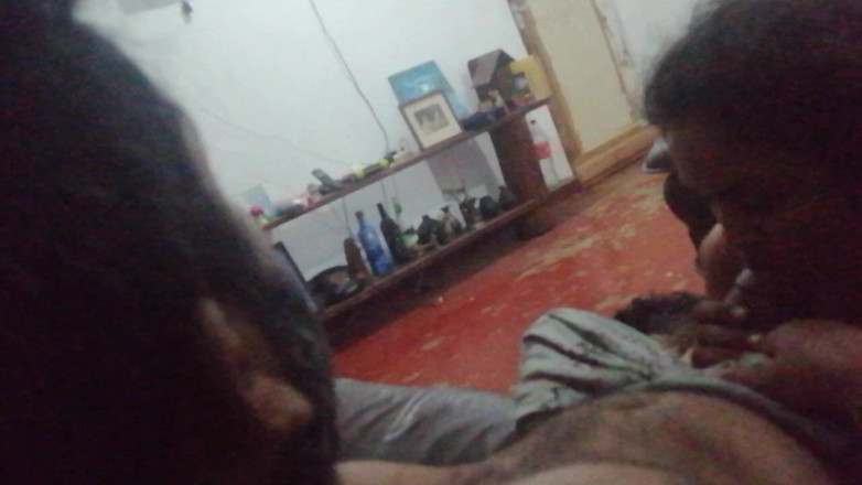 Tina Baby: Pula gigantică a socrului atârnă sub saromul său pentru fiica...