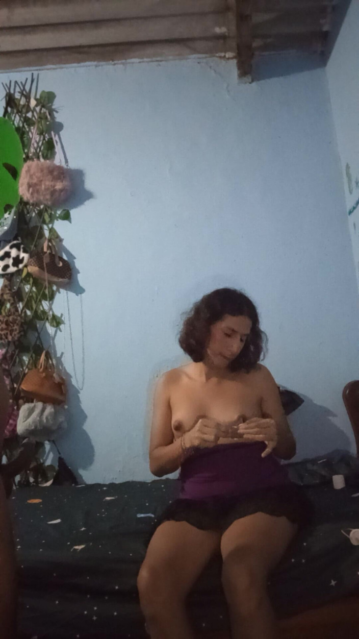 Femboy from Colombia: Sensibilidad Estamos Aqui Tocandonos