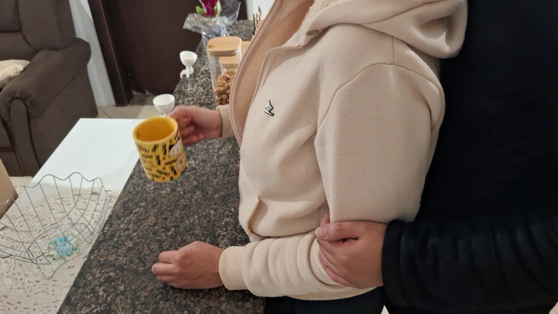 Gabi SweetCouplesStories: Nevlastní dcera je překvapena při snídani.