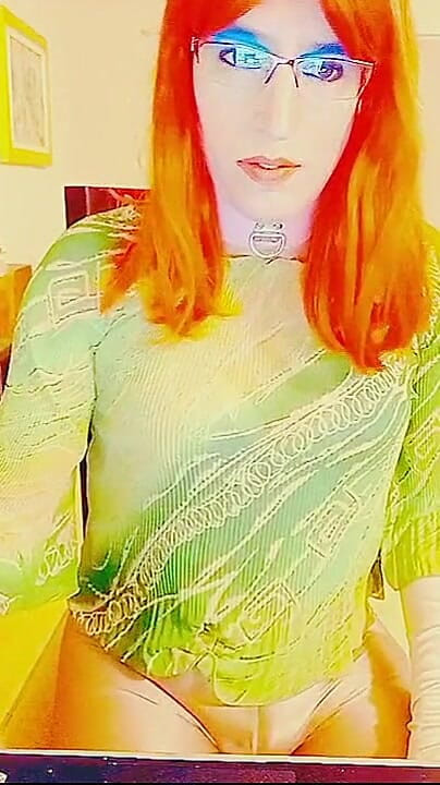 Tammysissy si masturba con giochi di urina (Tammy, schiava sissy) Tammysissy Masturbates with Piss Games (Tammy sissy slave)