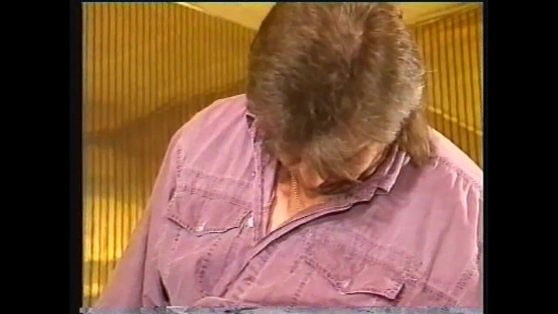 Old PIGS XXX: Deux MILF vintage à forte poitrine à la chatte poilue se font...