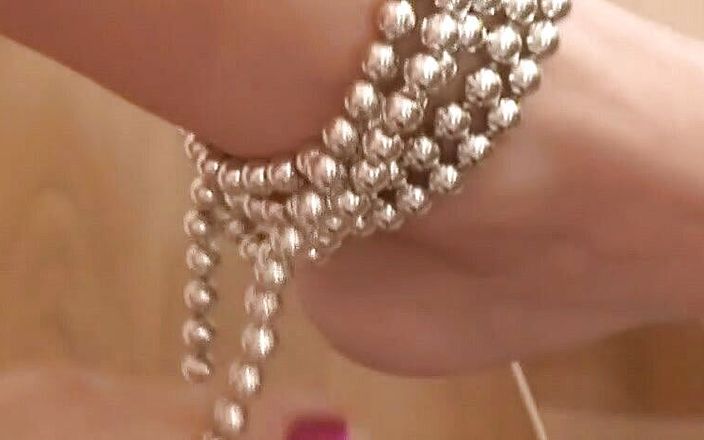 Foot Girls: Selbst gemachte fußanbetung mit juwelen