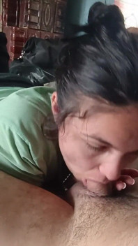 Ich Gebe Papa Einen Tiefen Blowjob Und Bin Das Brave Mädchen Und Schlucke Alles Hinunter