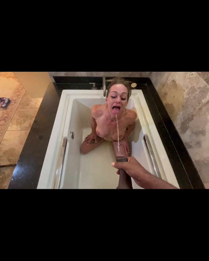 Simone Steele: Golden Shower with Mr. Nuttz