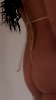 Calda milf tettona rio lee viene scopata dal suo grosso cazzo bianco personal trainer