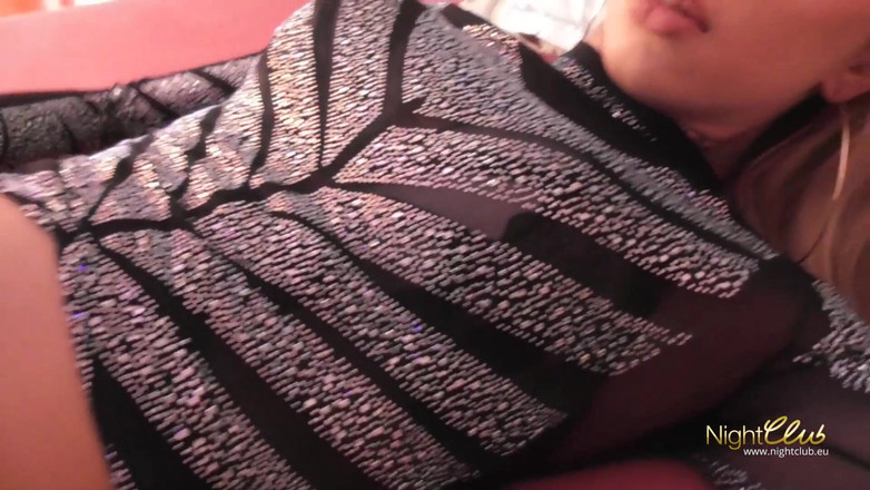 Under German Roofs: Niemiecka amatorka z dziwkami spragnionych kutasa # 18