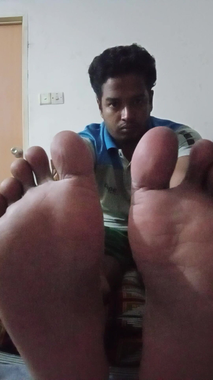 Yahorakib: Chân tôn sùng nhà làm tự làm